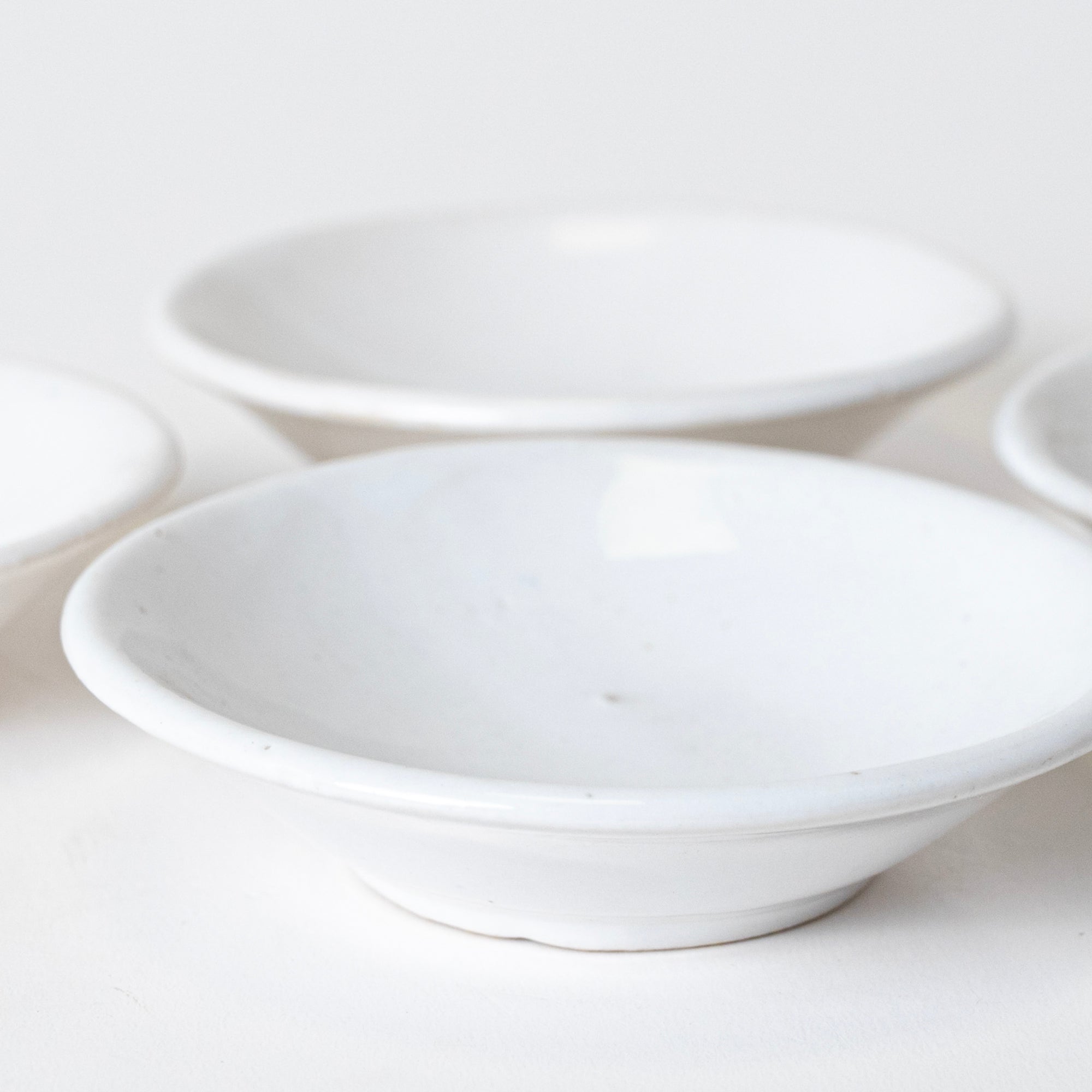 Pristine Pour Condiment - View 3