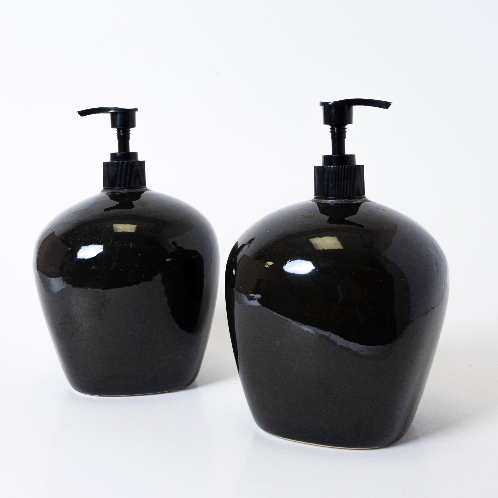 BLACK PEARL DISPENSER(black gloss) - View 3