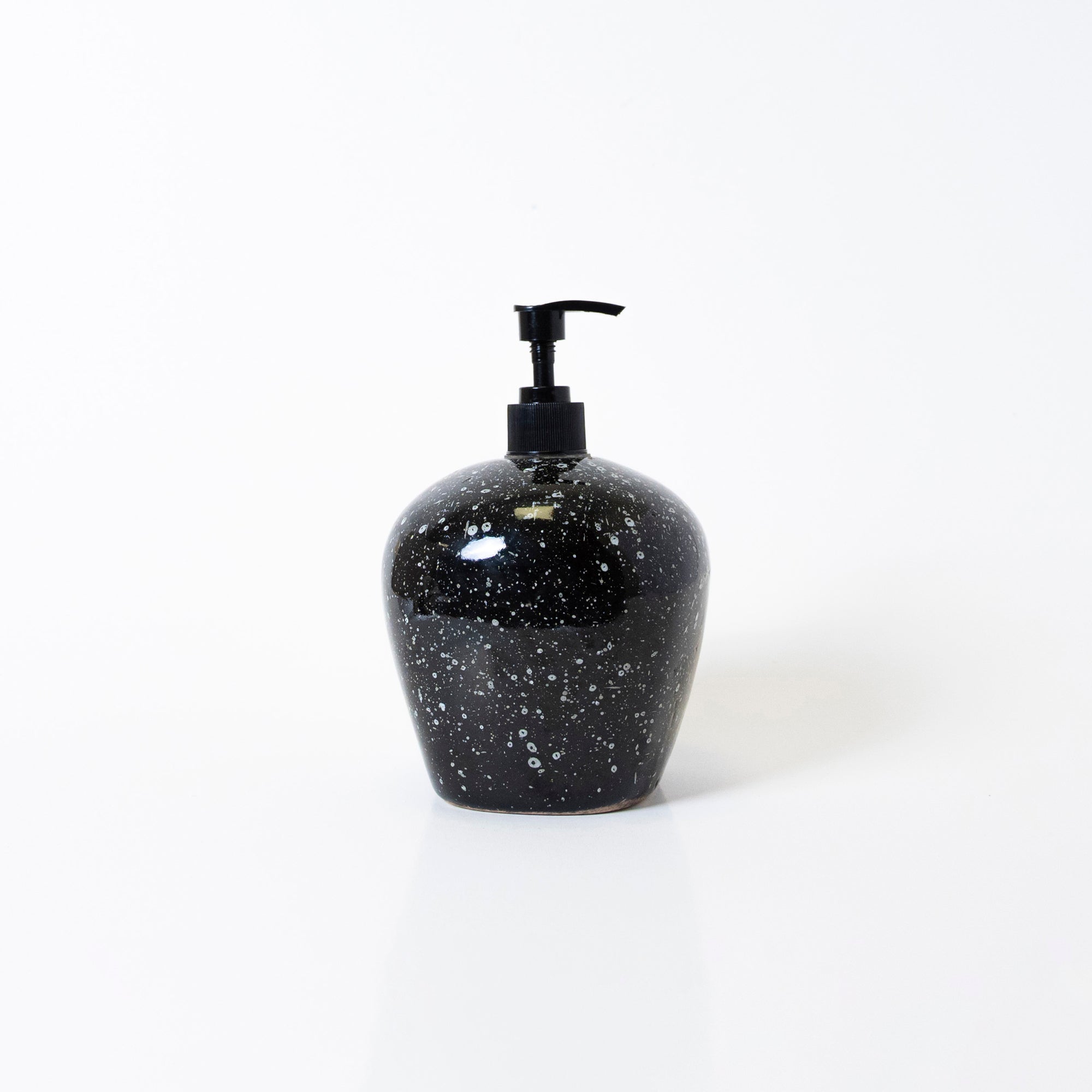 MIDNIGHT ONYX DISPENSER
(black granite) - View 1