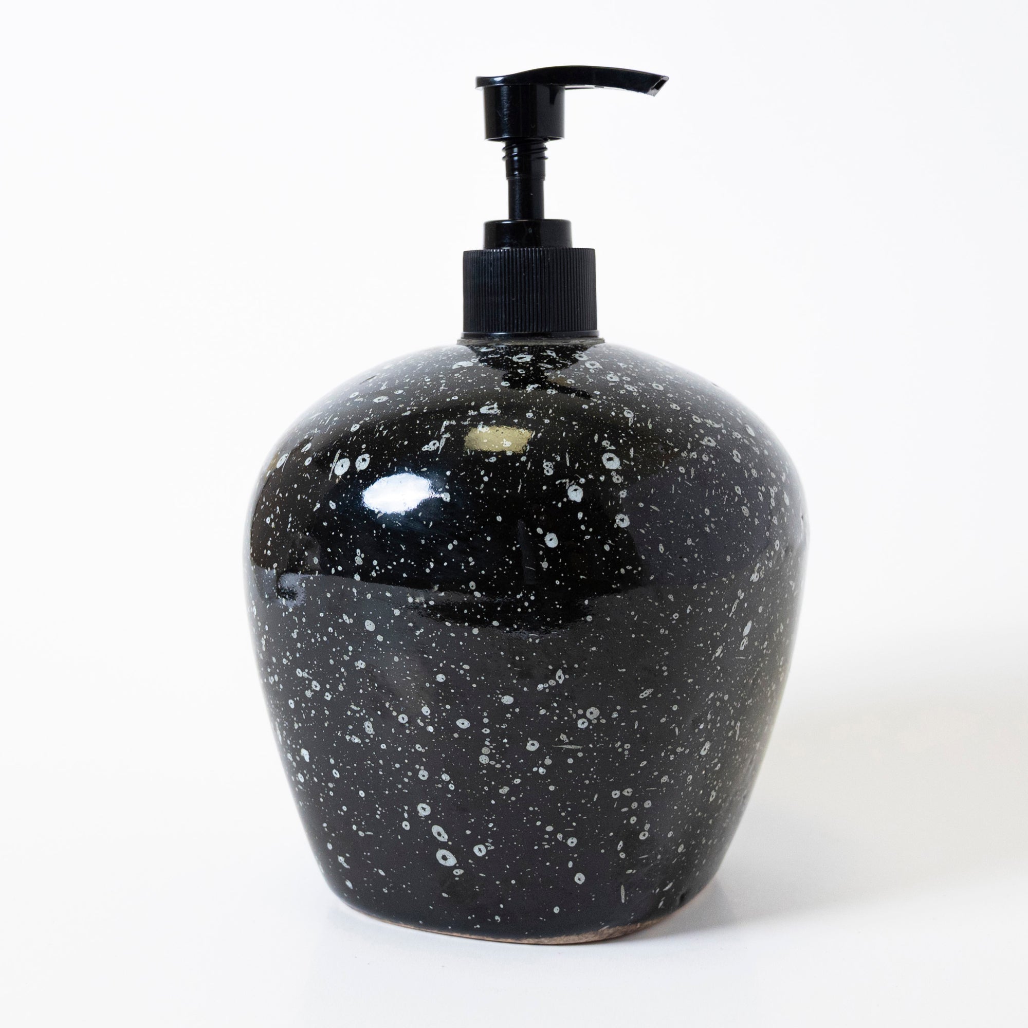 Midnight Onyx Dispenser
(Black Granite) - View 4