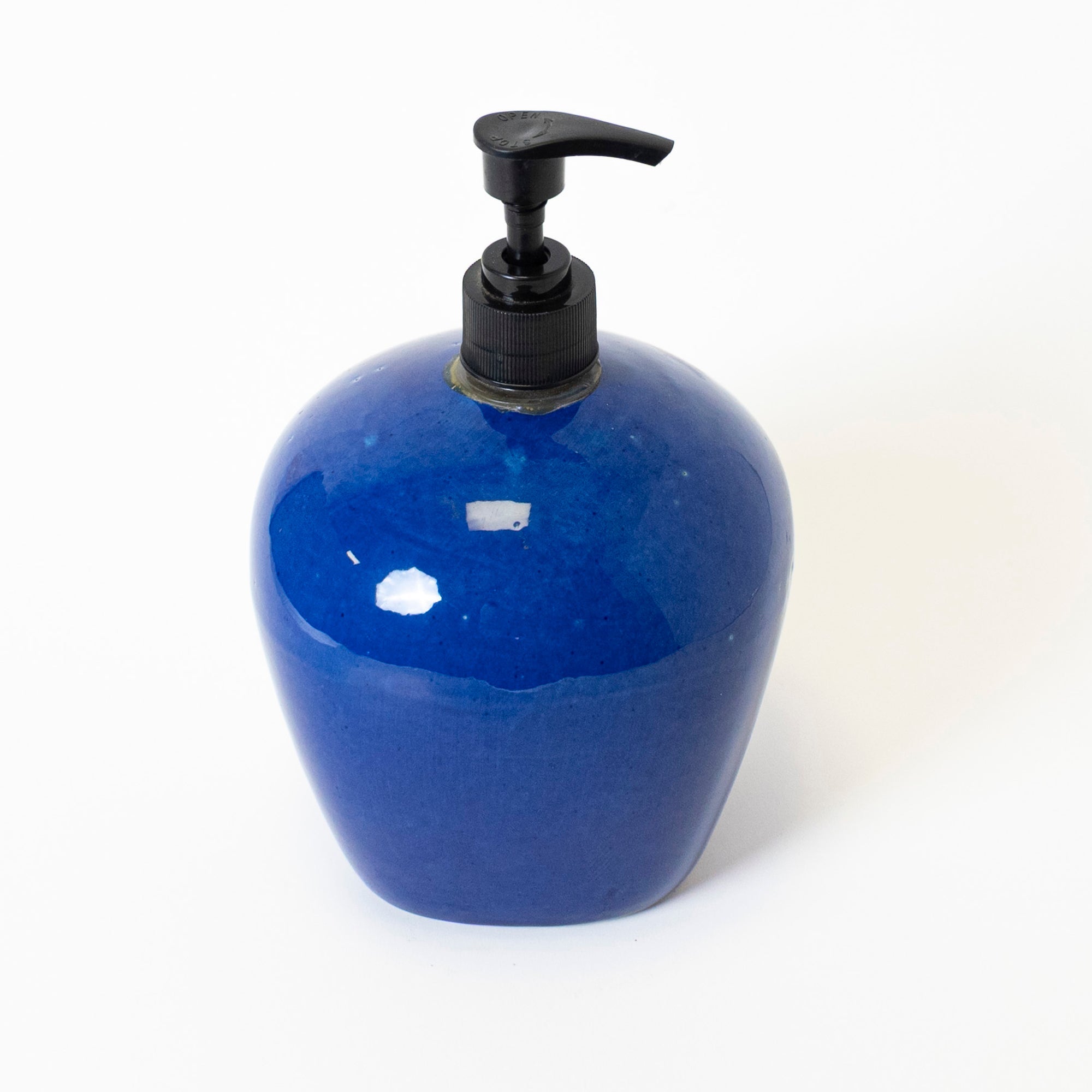 Royal Sapphire Dispenser - View 3