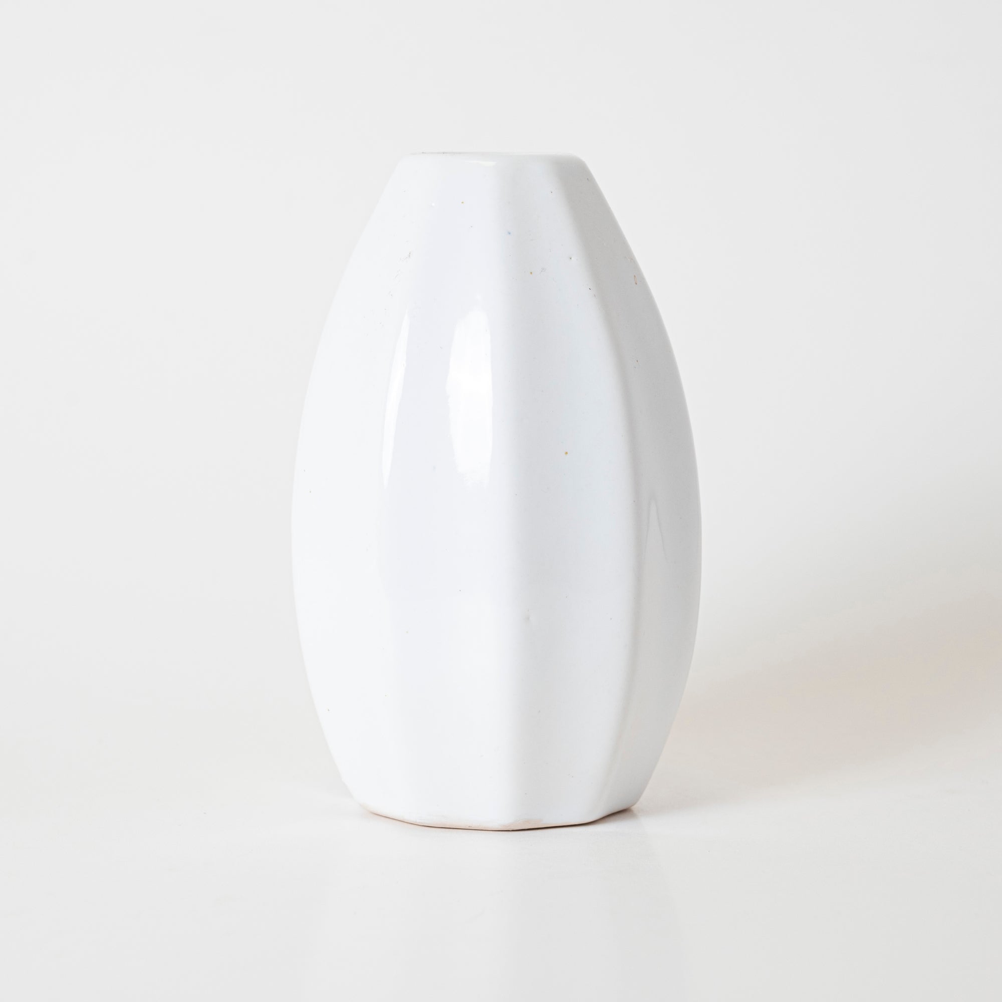 Snowy Summit Vase - View 1