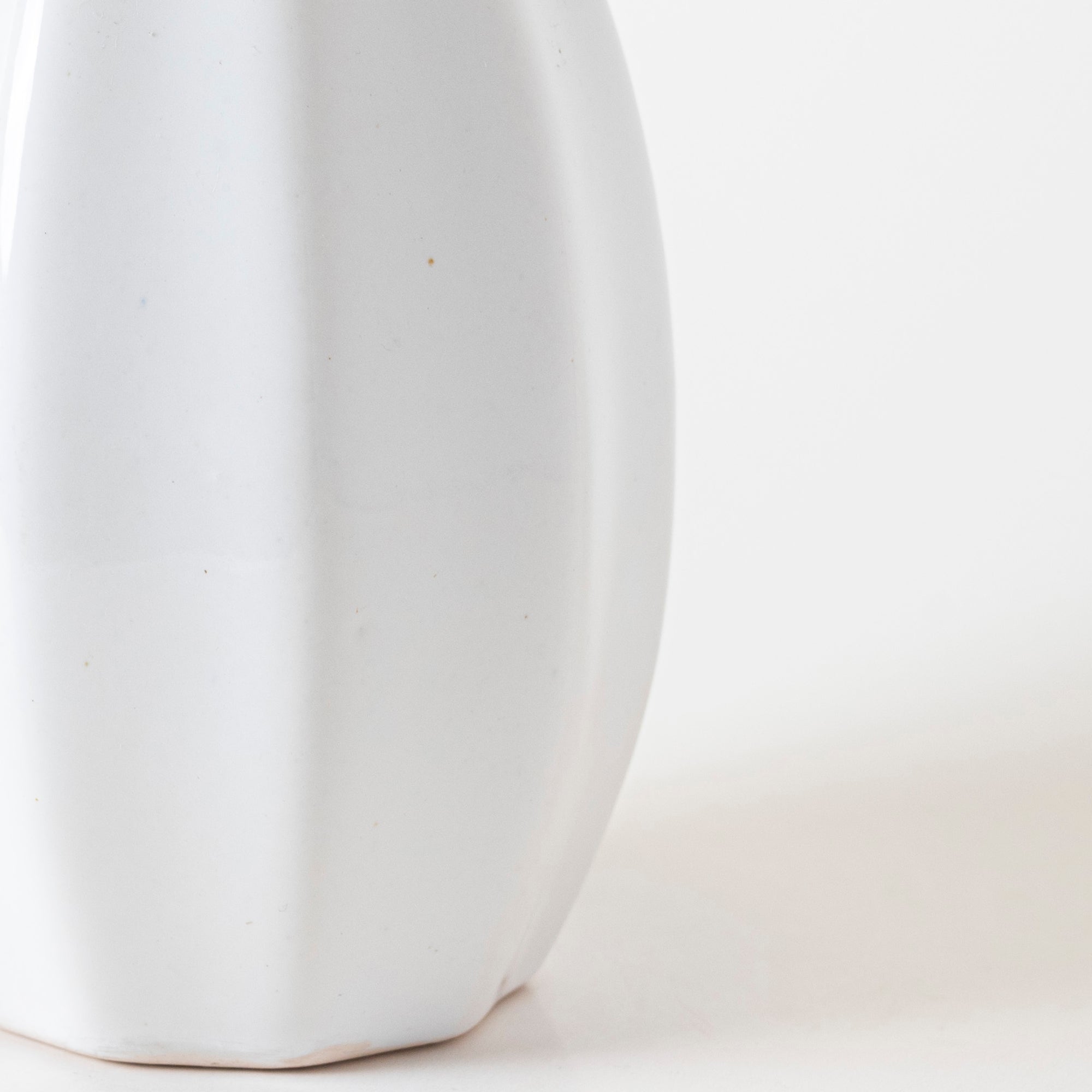 Snowy Summit Vase - View 3