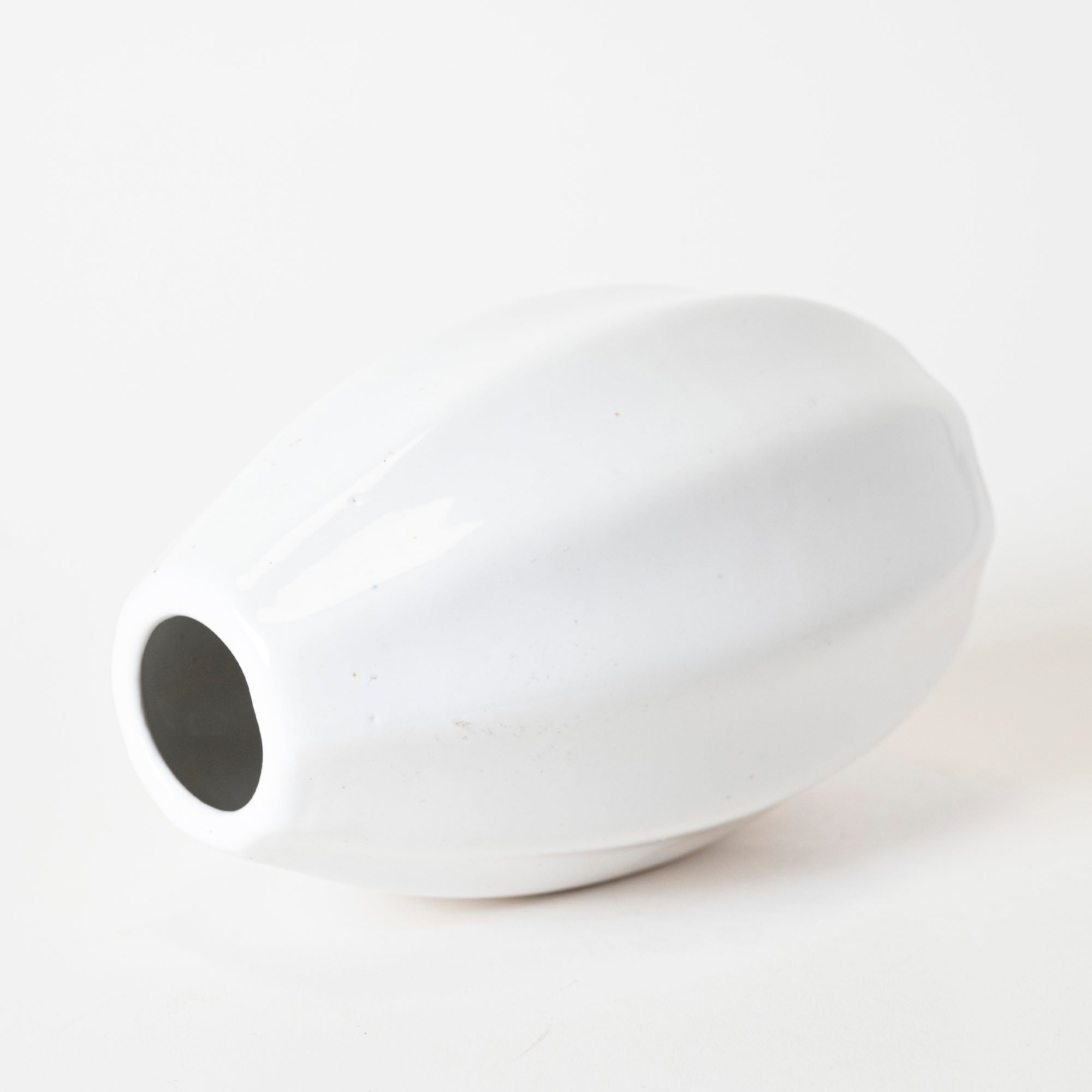 Snowy Summit Vase - View 4