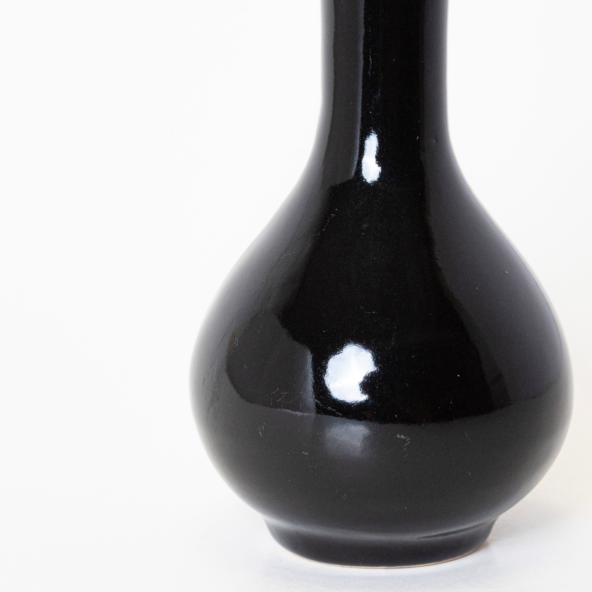 Monochrome Chic Vase - View 4