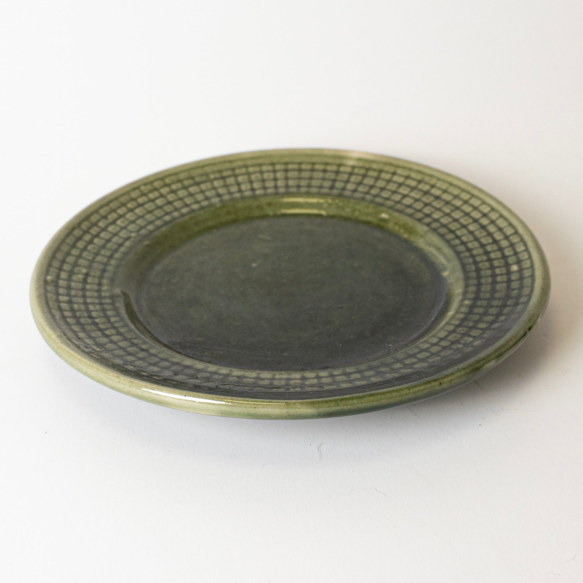 PATTERNED CALM PLATE - View 2