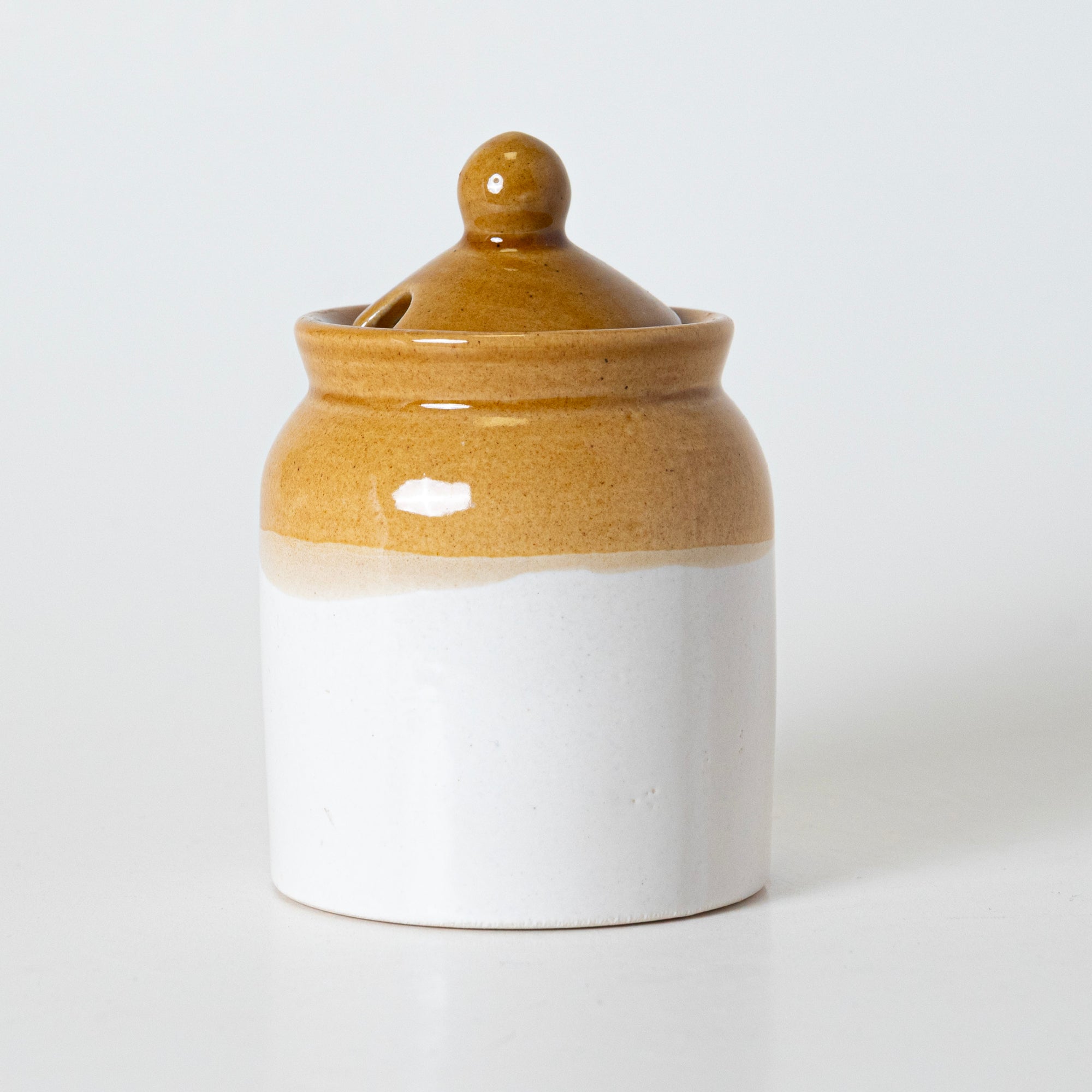 CERAMI LID JAR
(cut lid) - View 1