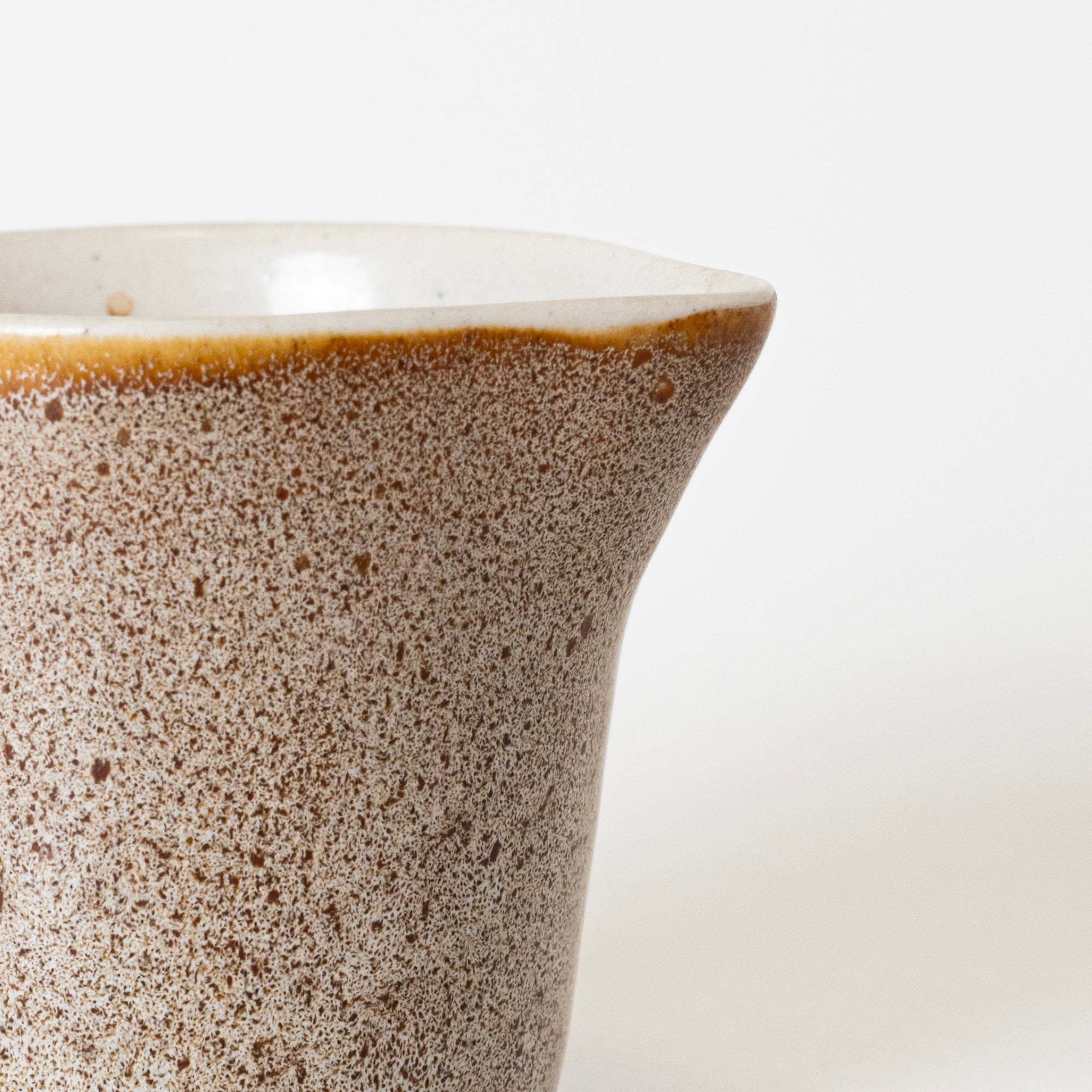 Elegance Carafe Brun Pot - View 3